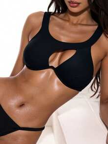 SHEIN Swim Women's Solid Color Cutout Sexy Bikini Top With Underwire, Summer Beach - Black - View 1