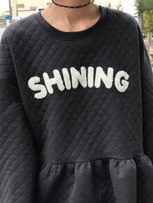 FRIFUL Sweatshirt Wanita Bermotif Berlian Berquilting, Potongan Longgar, Leher Bulat, Pinggang Berkerut, Sambungan Huruf Kontras - Hitam - View 6