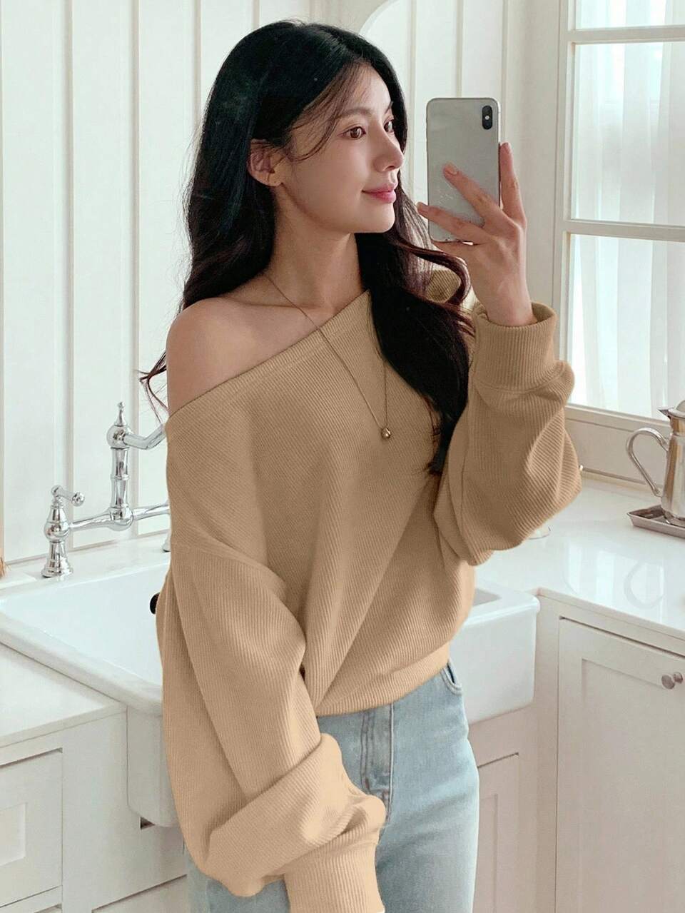 Women's Loose Fit Solid Color Asymmetric-Shoulder Long Sleeve T-Shirt Off Shoulder Top Cute Tops