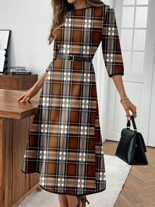 متعدد الألوان