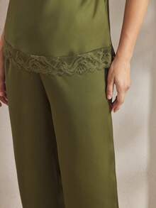 Ocili 2 件套休闲缎面蕾丝简约垂坠领吊带背心和裤子睡衣套装，舒适女士睡衣 FrenchElegance - 墨綠色 - 查看 7