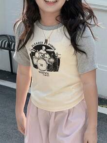 DAZY بلوزة قصيرة الأكمام بياقة طاقم وأكمام راجلان ذات لون متباين مطبوعة للفتيات المراهقات، صيفي