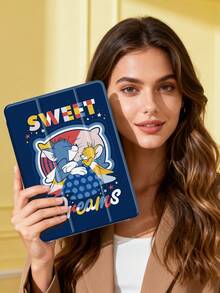 Tom and Jerry Artist x SHEIN 1个可爱卡通iPad保护套，高端质感，简约全透明，柔软防摔硅胶材质，带折叠支架，是送给女孩和学生的完美礼物。兼容iPad第10代/iPad第7/8/9代（10.2英寸）/iPad Air 5/Air 4（10.9英寸）/iPad（A16）11英寸第11代（2025款）。 - 彩色 - 查看 3