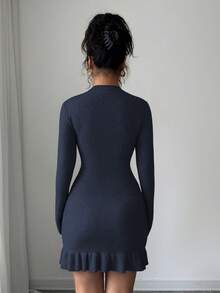 SHEIN Elenzya 秋冬新款针织镶钻立领长袖修身优雅荷叶边下摆女式毛衣连衣裙 - 寶藍色 - 查看 2