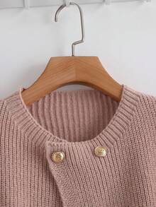 SHEIN PETITE 新款优雅金属纽扣装饰针织开衫，简约欧式时尚百搭毛衣