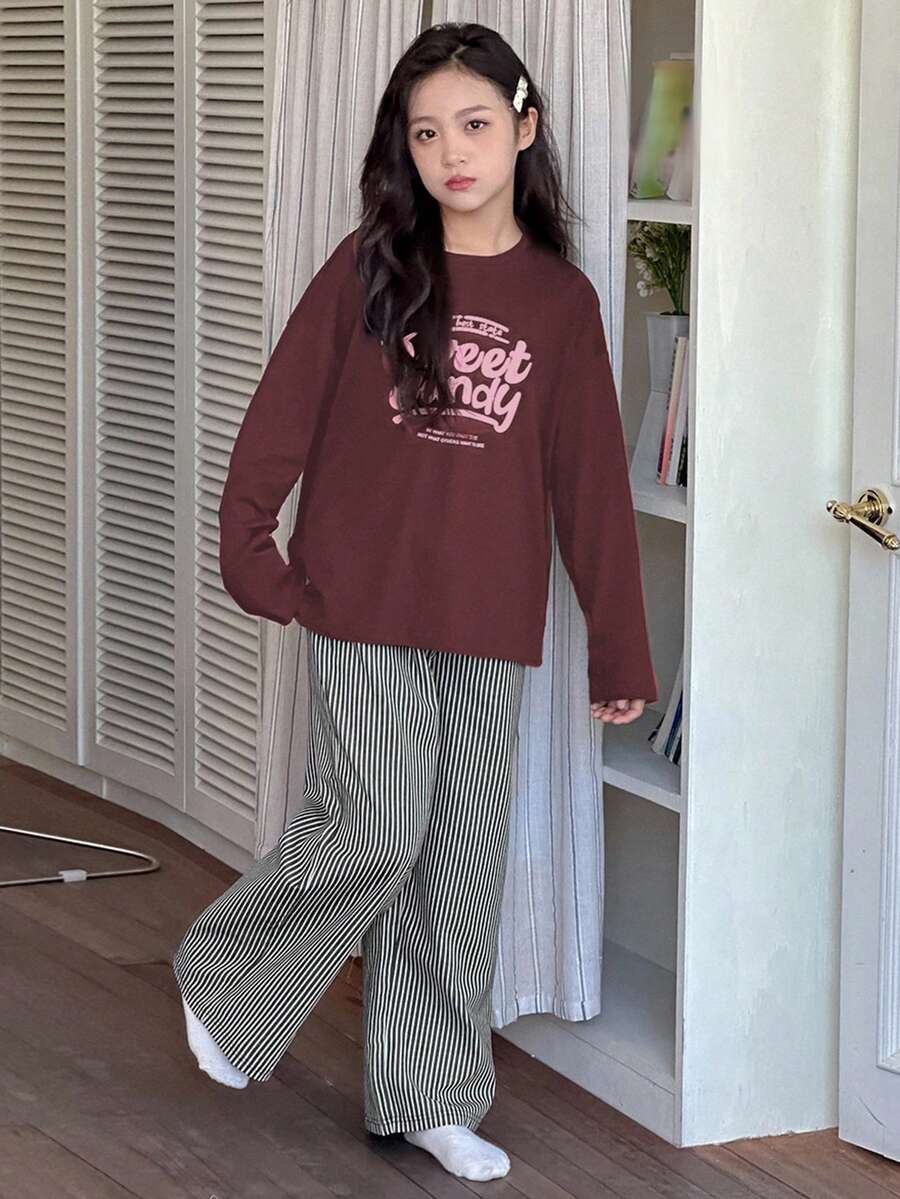 Dazy Kids 2件套少女圆领印花长袖T恤+条纹梭织裤家居服套装，秋季 - 酒紅色 - 查看 1