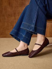 MOTF 舒适简约百搭女士平底鞋 - 咖啡棕 - 查看 3