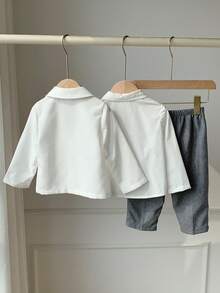 Completo da gentiluomo per bambino: camicia bianca, blazer bianco, pantaloni con vita elastica, adatto per feste di compleanno, eventi serali, performance, matrimoni, festa di nascità, Capodanno - Multicolore - Visualizzare 2