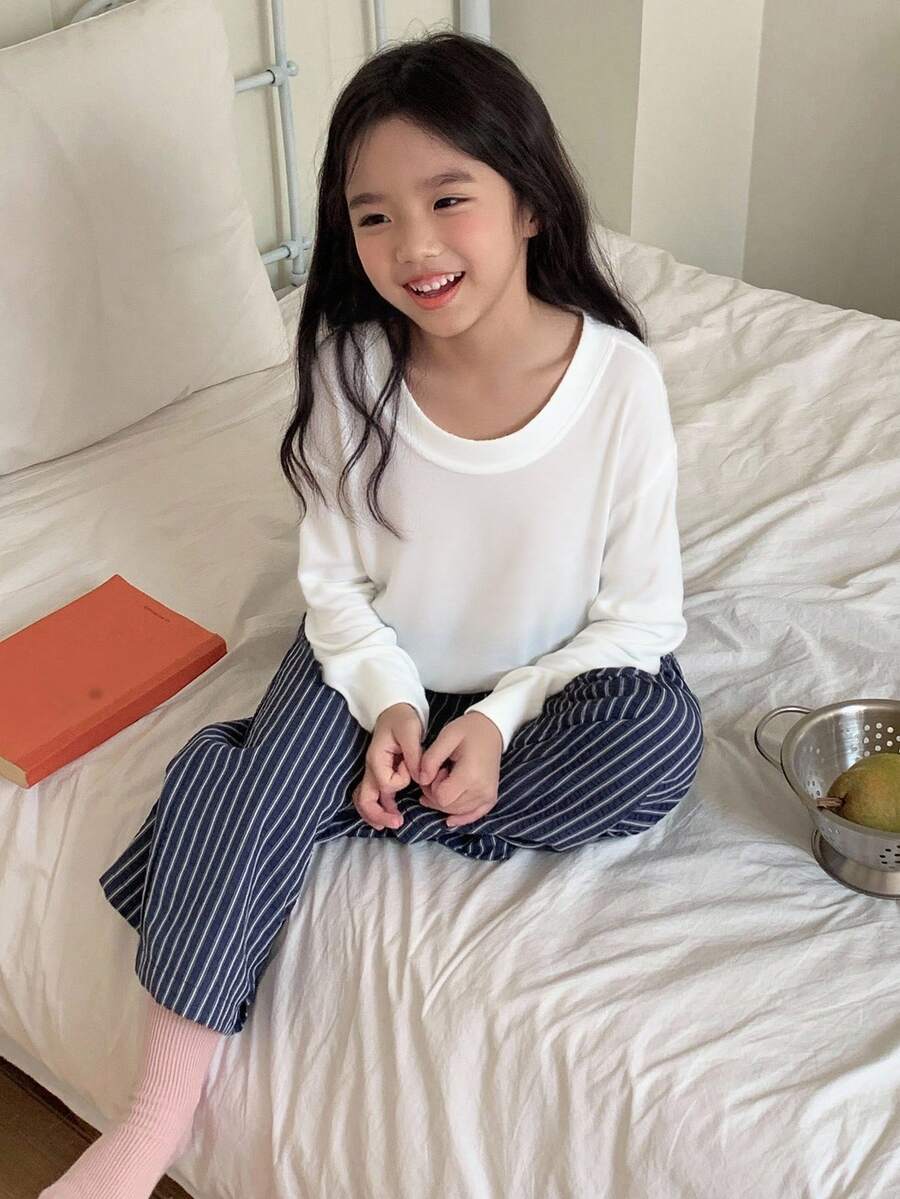 DAZY 2件套女童圆领长袖针织上衣和裤子家居服套装 - 白色 - 查看 1