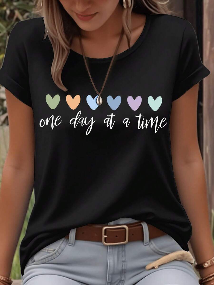 EMERY ROSE Heart Graphic & Letter Slogan Print Round Neck Short Sleeve Fashionable Women T-Shirt - Black - View 1