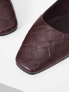 MOTF 舒适简约百搭女士平底鞋 - 咖啡棕 - 查看 6