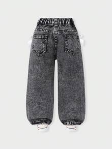 Elladie kids 少女阔腿牛仔裤，甜美酷炫的街头时尚设计，推荐返校季穿着。白色3D蝴蝶结和珍珠设计，松紧腰带舒适穿着，前襟纽扣方便穿着。宽松版型，适合外出、约会、日常穿着、海滩度假、休闲聚会。一款适合一年四季的时尚牛仔单品。 - 黑色 - 查看 2