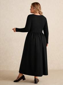 SHEIN CURVE+ Đầm dệt kim cổ vuông đơn giản, đơn giản, dễ mặc, dáng rộng, cỡ lớn, dành cho nữ, dáng dài đến trung bình - màu đen - Xem 10