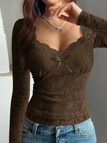 Almamuse ChicEase 女式法式浪漫蕾丝蝴蝶结性感上衣 - 棕色 - 查看 4