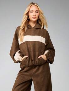 MISSGUIDED Women's Oversized Hooded Sweatshirt With Contrast Stripe Design And Centre Pocket For Casual Comfort - Coffee Brown - View 1