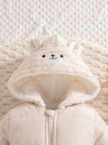 SHEIN Playful Pals 1件装女婴冬季新款2020拉链连帽连体衣，饰有刺绣熊耳朵，罗纹袖口和下摆，日常休闲保暖装扮 - 杏色 - 查看 5