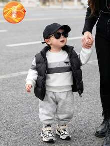 SHEIN 0-3 岁男女通用婴幼儿春秋灰色和白色拼接长袖套头衫搭配纯灰色裤子套装，简约时尚百搭设计适合外出、休闲装和日常上学穿着