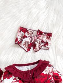 SHEIN 3 件套婴儿女孩优雅花卉印花长袖连体衣、头巾和披肩舒适家居服套装