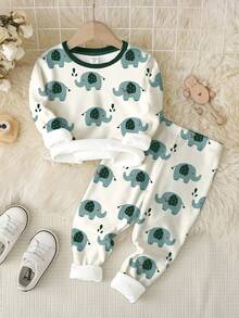 متعدد الألوان