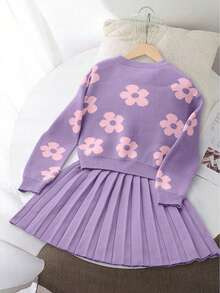 SHEIN 少女甜美百搭圆领蓝色毛衣搭配碎花百褶裙，适合居家、外出、派对、返校等场合。少女紫色毛衣裙，少女长袖粉彩半身裙，少女毛衣裙，少女印花半身裙，少女淡紫色针织半身裙。 - 紫色 - 查看 2