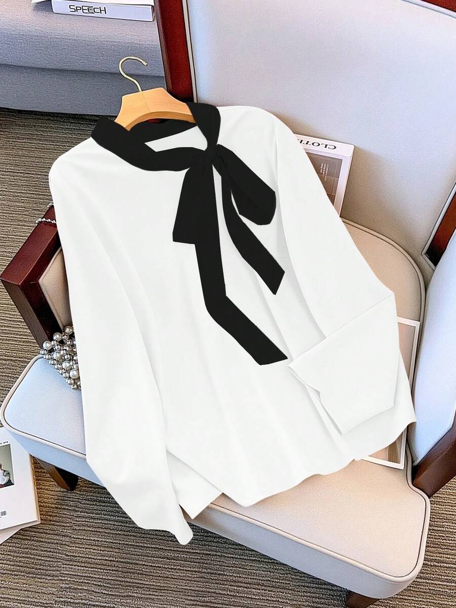 GlowEve CURVE 大码女式撞色领扭结前襟长袖宽松休闲衬衫 - 白色 - 查看 1