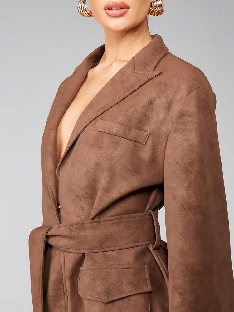 MISSGUIDED Blazer  ceinturé avec revers et détail de ceinture pour un port professionnel au bureau
