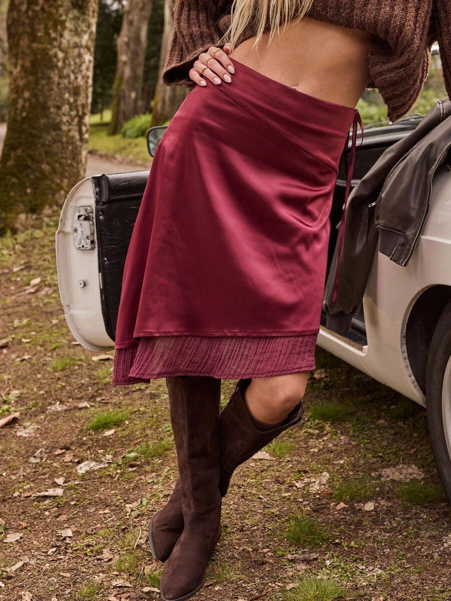 Aralina 女士圣诞感恩节派对酒红色休闲Y2K秋冬缎面层叠下摆中长裙，侧边系带设计，完美适合教师节、乡村音乐会、秋冬季节等场合。 - 紫色 - 查看 1