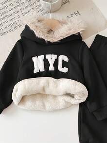 两件套女婴针织抓绒连帽衫，配有可爱的3D耳朵设计和字母刺绣，以及针织抓绒裤，适合外出、聚会等场合，简约百搭，适合室内、室外、日常穿着、运动、玩耍、派对、拍照、圣诞节等各种场合。 - 黑色 - 查看 9