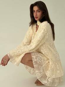 Aloruh Vestido mini de moda holgado con mangas largas, frente de malla bordada con flores y lazo - Blanco - Ver 6