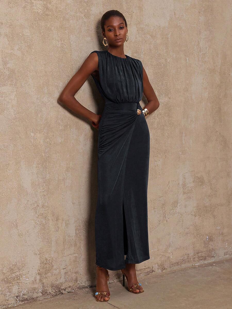 Lumalex VITNOS 新款高端优雅灰色针织无袖褶皱修身腰部金属扣装饰不对称连衣裙,女士服装,适合音乐会、约会、婚礼、派对、生日、情人节、节日、假期等特殊场合,优雅派对礼服,春季女装,正式礼服,魅力优雅连衣裙,新款女装,奢华连衣裙,舞会聚会宴会,低调奢华的节日派对狂欢节外出度假热门户外丰富层次婚礼季宴会圣诞节新年派对造型 - 深灰色 - 查看 1