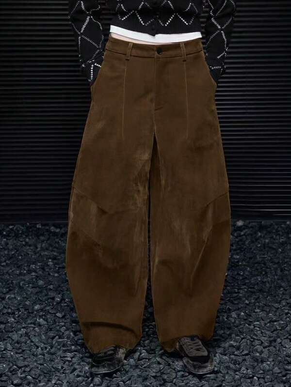 Manfinity EMRG Pantalones cargo casuales sueltos y plisados para hombres, adecuados para uso casual diario, salidas de fin de semana, festivales de música, fiestas y otras ocasiones sociales juveniles. Este pantalón es un artículo versátil e indispensable en el guardarropa de un hombre, y hace un gran regalo para novios o esposos. Ropa urbana, amigos, a juego, holgado, para hombres, gráfico, estilo japonés, unisex, amo a mi novia