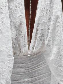 Amplova Đầm ôm sát mini cổ khoét sâu đính đá lấp lánh - trắng - Xem 9