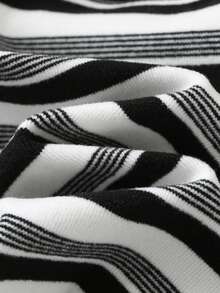 Cozy Pixies 4pcs Baby Boy Cartoon Bear Pattern Knitted Soft Crew Neck Long Sleeve Pullover Outfit Set - Black and White - View 7