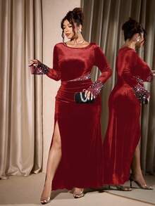 Cravure Plus Size Women's Elegant Beaded Long Sleeve Slit Black Velvet Party Dress - Burgundy - View 4