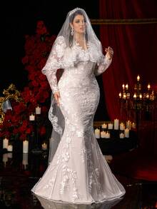 Glamrae 大码女士花卉刺绣网纱V领长袖修身鱼尾优雅婚纱 - 白色 - 查看 4