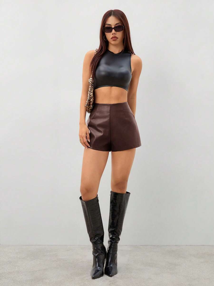 SHEIN PETITE Damen Shorts Vintage Burgund Sexy Leder PU Mini Shorts für Party, Halloween Outfits, Weihnachtsoutfits, Thanksgiving Outfits, Sexy Sirene Bürooutfits - Kaffeebraun - Übersicht 1