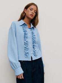 Nöista Chemise bleue élégante avec détails volantés, offrant un look soigné et formel pour les femmes ; parfaite pour le bureau, les événements du soir, les fêtes à la mode et l'hiver raffiné, apportant un équilibre polyvalent entre mode élégante et tenue formelle. - Bleu azur - Voir 3