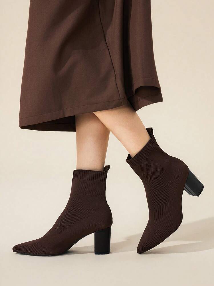 CUCCOO BASICS 女性ファッション ポインテッドトゥ チャンキーヒール コーヒー色 エラスティック ニット スリムレッグ アンクルブーツ、通勤、デート、パーティーなどに快適で通気性のある クリスマス仕様