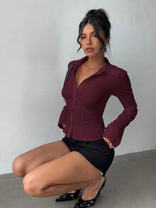 Aloruh 女士优雅百搭纯色白色短袖褶裥长袖衬衫，适合通勤、日常穿着、春夏穿着 - 酒紅色 - 查看 4