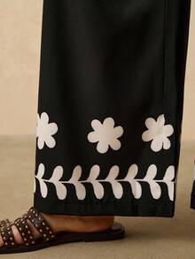 Freevana Plus Size Women Elastic Waist Floral Print Wide Leg Loose Casual Pants Vacation Outfits Women Tropical Vacation Outfits Beach Fashion Plus Size Resort Wear Bohemian Bohostyle Boho Fits  Black Pant - Black - View 6