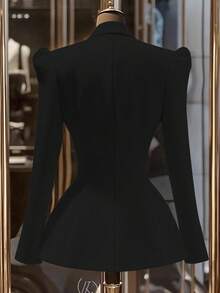 Franclia Áo khoác blazer nữ cổ bẻ tay bồng màu trơn cài hai hàng khuy thanh lịch - màu đen - Xem 2