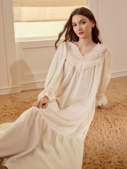 MOTF PREMIUM Vestido de dormir con cuello en V, mangas acampanadas y panel de encaje