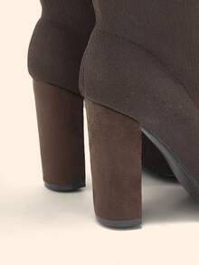CUCCOO BASICS 女士时尚百搭通勤高跟过膝靴 - 咖啡棕 - 查看 4