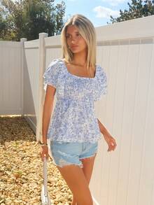 Sydney Algeri Women's Floral Print Ruffle Hem Short Sleeve Vacation Fashion Blouse - Blue - View 5