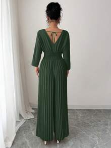 Rafferiza 女士纯色交叉V领蝙蝠袖七分袖褶裥阔腿优雅连体裤 - 軍綠色 - 查看 2