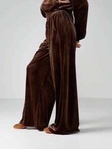 MISSGUIDED Wide Leg Velvet Joggers With Elastic Waistband Relaxed Fit Lounge Pants Comfortable High Rise Drawstring Trousers - Rust Brown - View 5