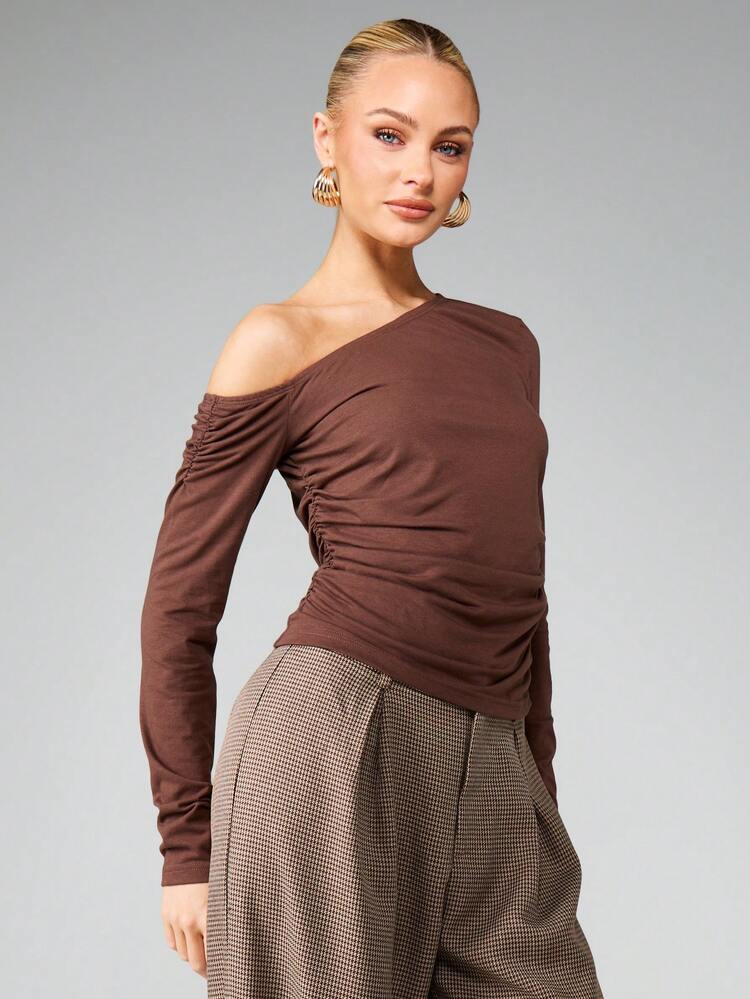 MISSGUIDED Off-Shoulder Langarm Gerafftes Top mit asymmetrischem Ausschnitt, Herbst-Winter Mode Bluse