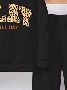 SHEIN Leap Crew 两件套少女复古豹纹印花休闲宽松圆领卫衣和运动裤，打造返校街头风，秋冬季舒适百搭，适合休闲、校园、户外、街头等各种场合。 - 彩色 - 查看 6
