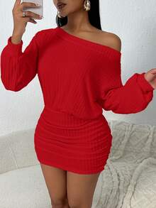 SHEIN SXY 1 buah Gaun Mini Ketat Berkerut Warna Polos Tanpa Bahu, Gaun Merah untuk Wanita, Gaun Natal Lengan Panjang Tanpa Bahu Kasual Nyaman Ketat - Merah - View 4