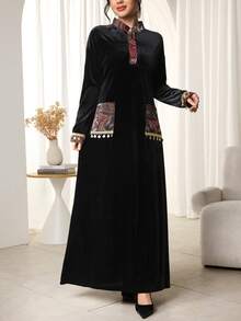 Al Najma 女士优雅佩斯利印花拼接阿拉伯风格连衣裙 - 黑色 - 查看 4
